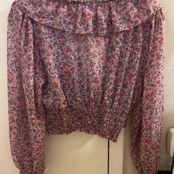 Zara Pink Floral Cropped long sleeve top - Picture 2 of 3